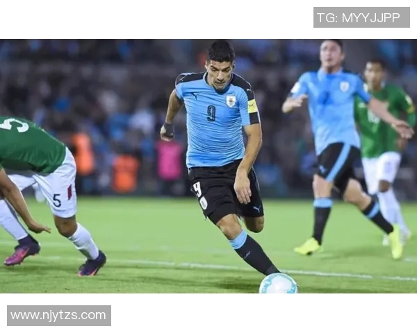 足球明星咬耳朵瞬间合集精彩图片欣赏与背后故事揭秘