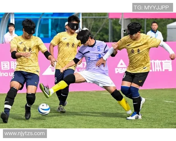 足球明星基本素养包括技术能力心理素质团队合作与职业道德等多方面的综合素养