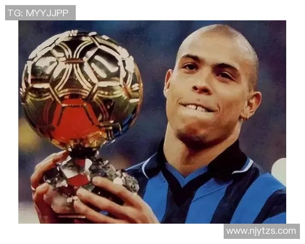 足球明星大罗的传奇之路与他踢出的足球魅力揭秘