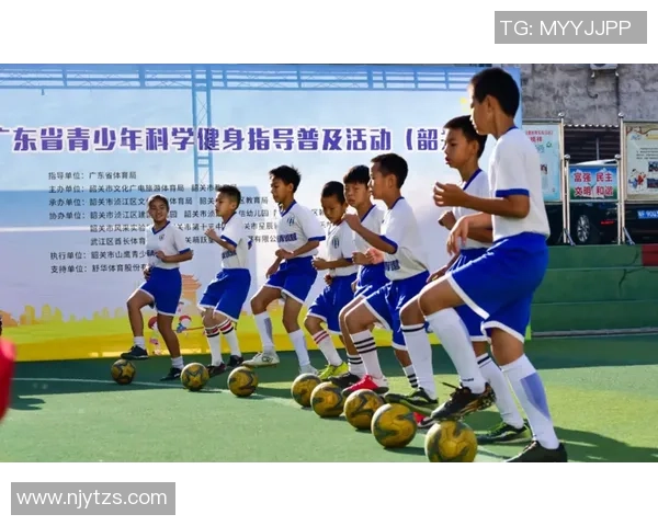 足球明星如何通过科学锻炼提升身体素质与竞技水平的秘诀分享 足球明星如何通过科学锻炼提升身体素质与竞技水平的秘诀分享