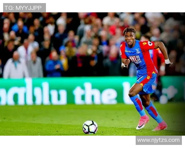 足球明星战损版手机揭秘独特设计与性能魅力让你感受足球激情与科技结合 足球明星战损版手机揭秘独特设计与性能魅力让你感受足球激情与科技结合