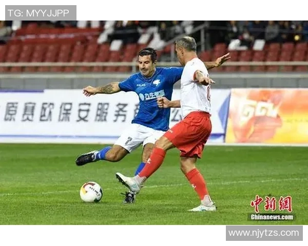 足球明星排名揭晓谁是当今足坛的顶尖球员和传奇人物