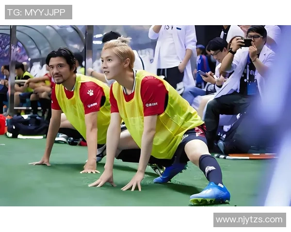 足球明星时尚风采大赏过膝袜造型精彩瞬间合集