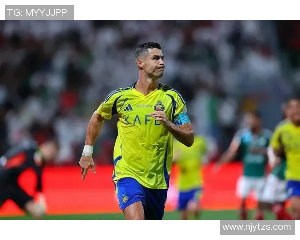 足球明星的成长历程与成就分析及其对全球足球的影响 足球明星的成长历程与成就分析及其对全球足球的影响