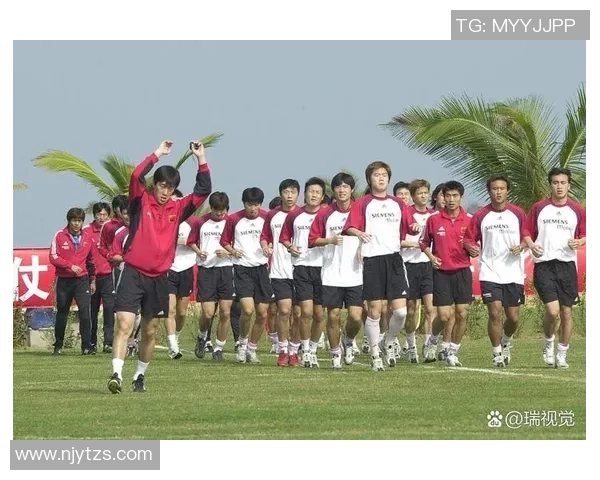 足球明星背后的她们揭秘：那些不为人知的故事与风采